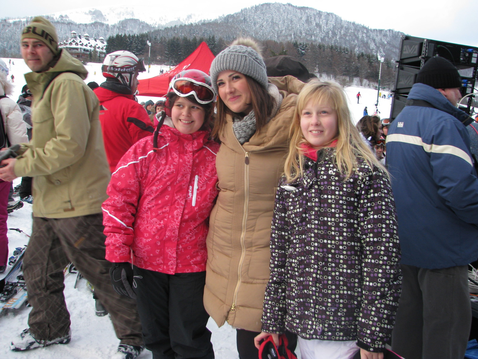 Janicsák Veca két versenyzővel