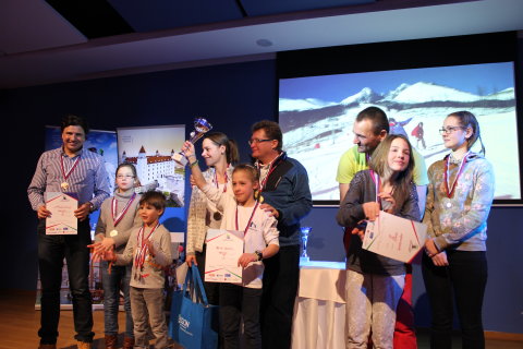 A családi verseny nyertesei: 1. Fehér család, 2. Ugron család, 3. Almásy család