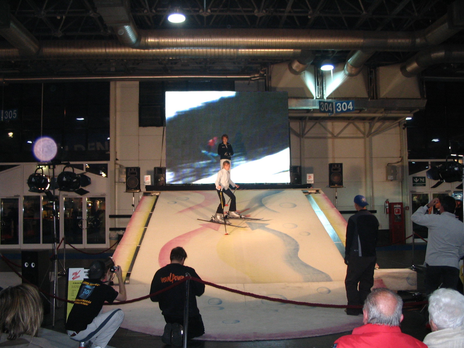 2005_hoshow_03.JPG