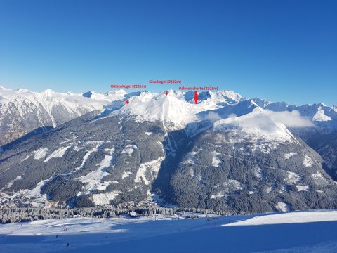 Szemben a Graukogel a Stubnerkogelről nézve