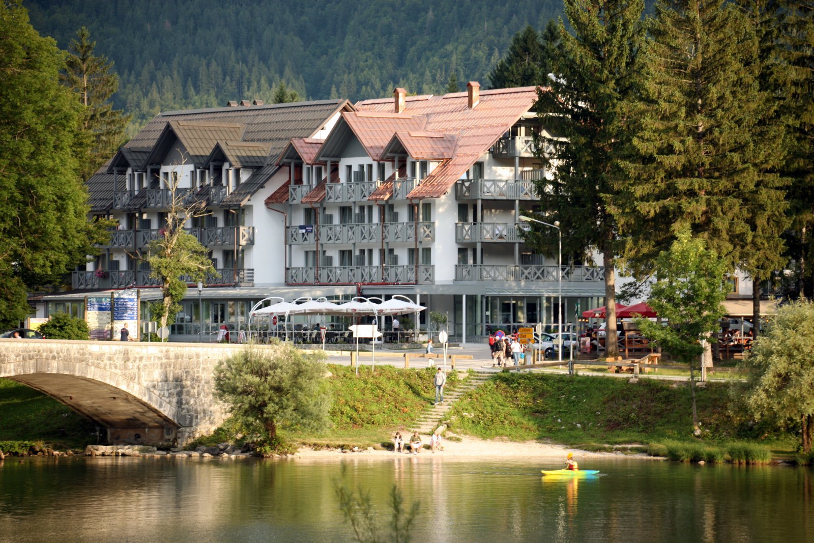 Hotel Jezero a Bohinji-tó partján