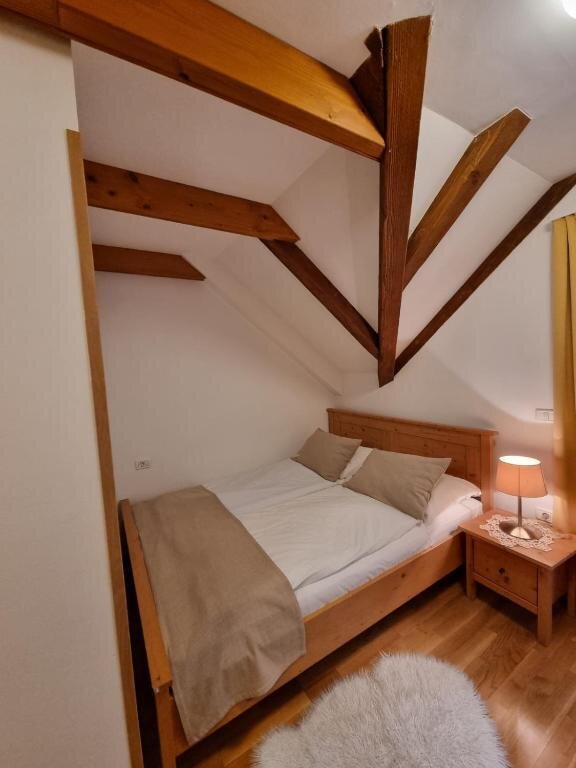 Economy franciaágyas szoba