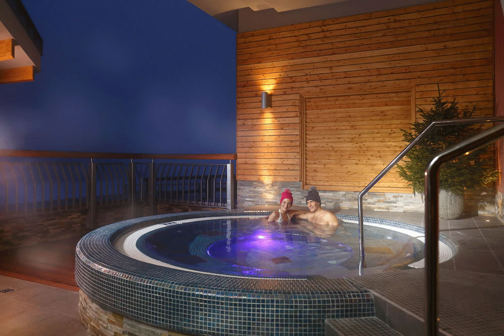 Romantikus kültéri pezsgőfürdő - Rogla, Hotel Natura