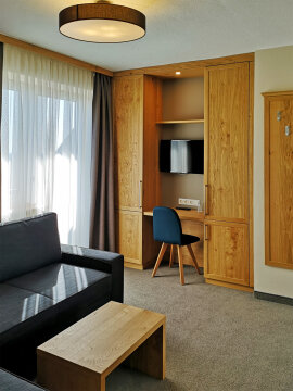 4 ágyas, kétlégterű családi szoba