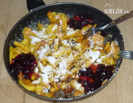 Császármorzsa - Kaiserschmarren