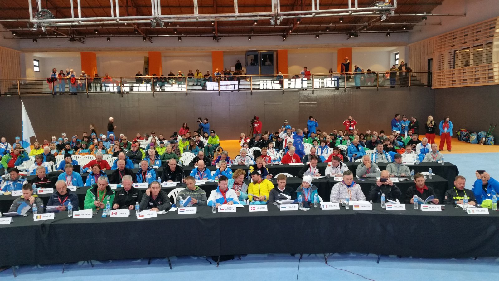 A csapat napirendje feszített volt, napközben bemutatókon, workshopokon, és előadásokon vettek részt