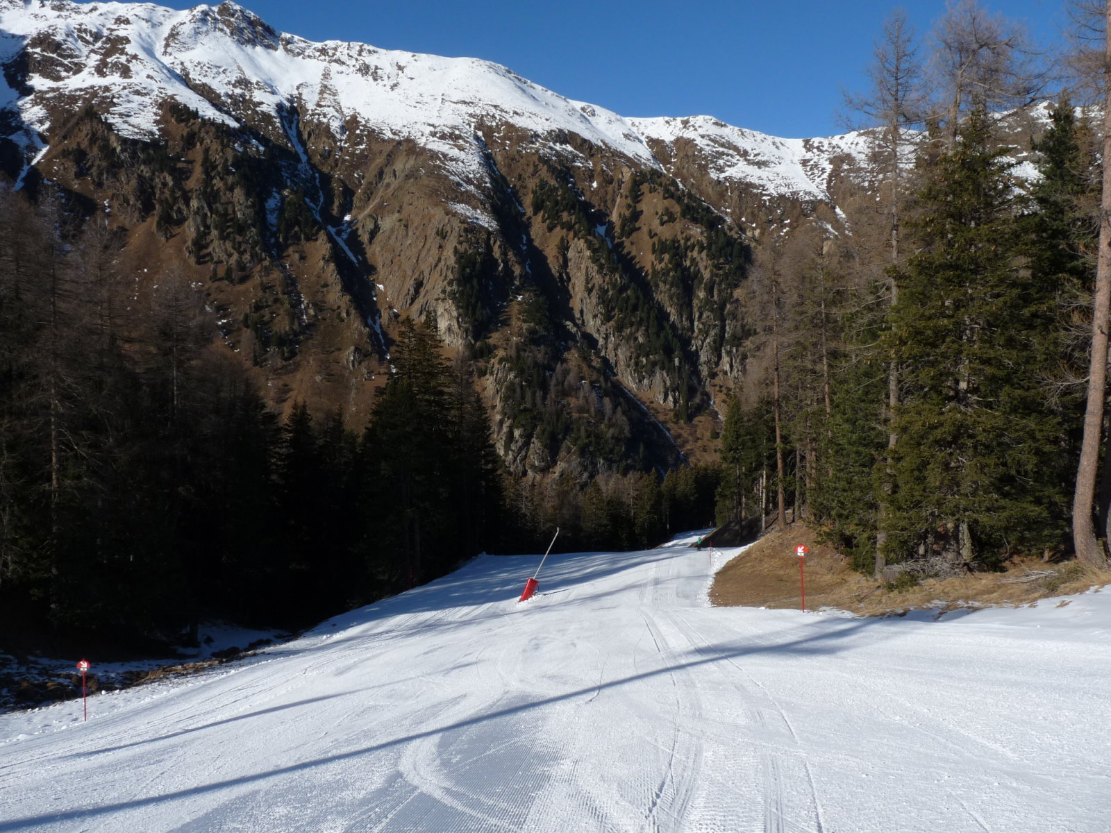 a pálya mellett semmi hó