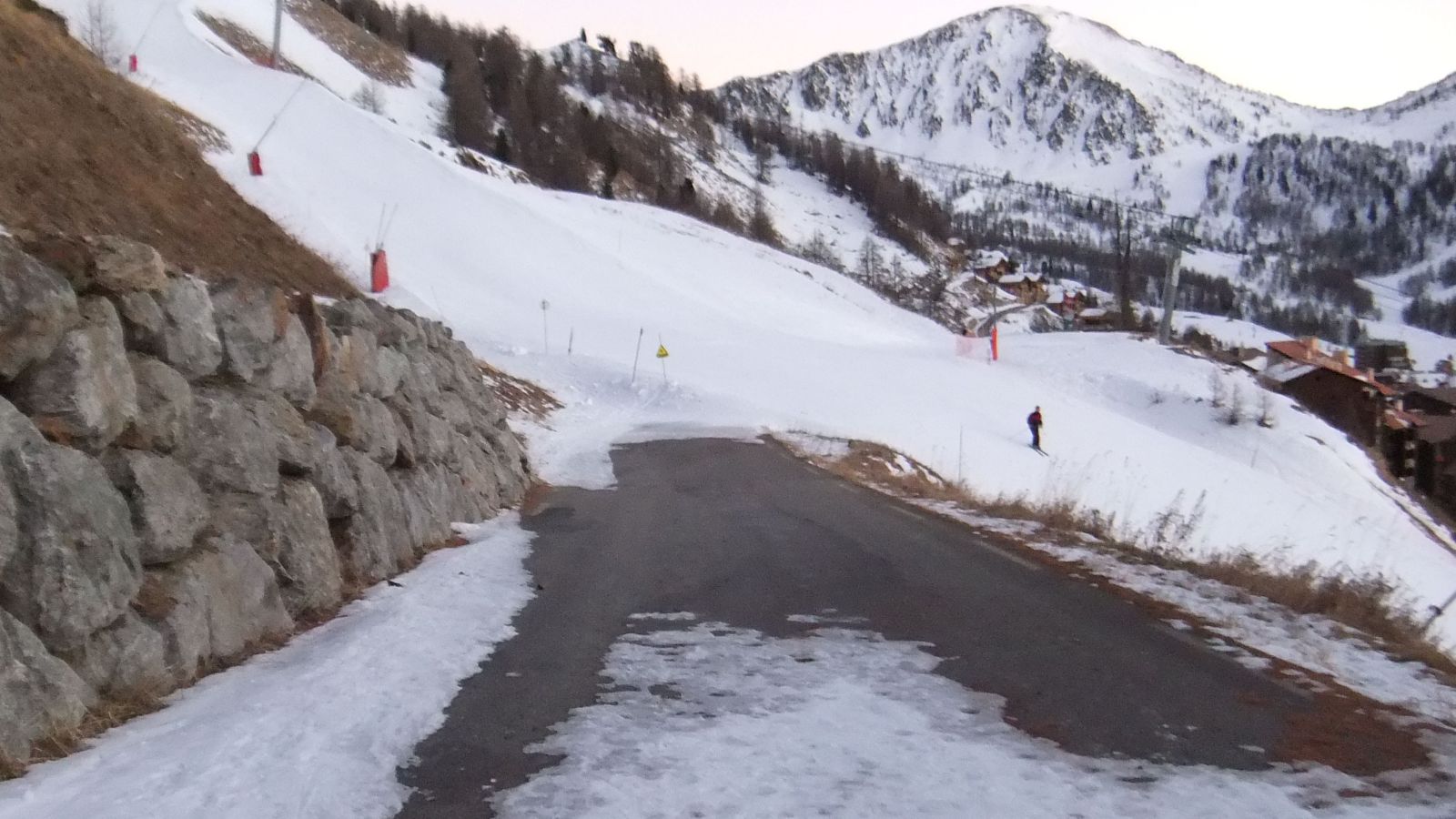 Sierra kék pálya, az út pedig a Chevrette lenne