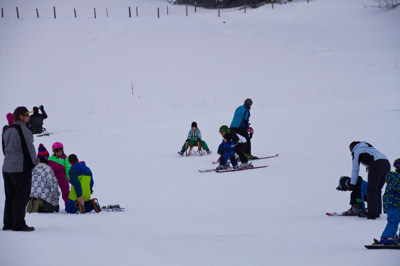 szánkó.síléc, sétálás... a pálya ezen szakaszán minden belefér hisz ezért családbarát. Vannak pályák ahol ezt az elnevezést még ízlelgetiük kell.