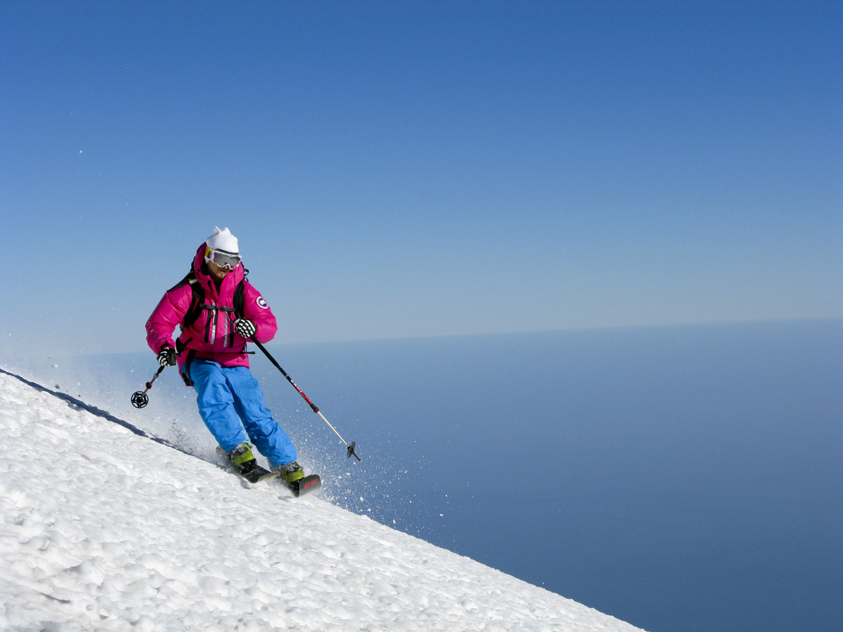 Pár éve finn extrém sízők is lecsúsztak, igaz jóval rövidebbet