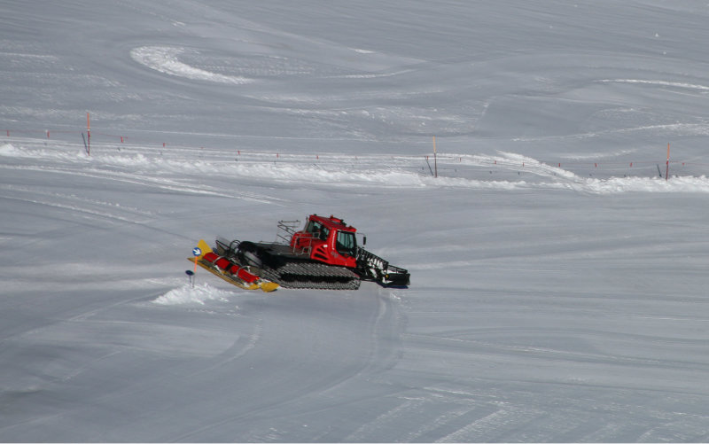 Készítik a pályákat - Fotó: Stánicz Balázs - Kattints a képre a nagyításhoz