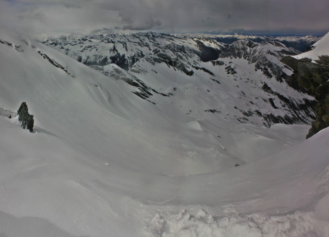 Ez is egy lehetőség, igaz nagyon lavinaveszélyes