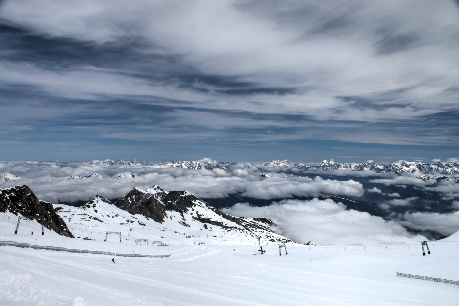 A Kitz liftek melletti gleccserpályák