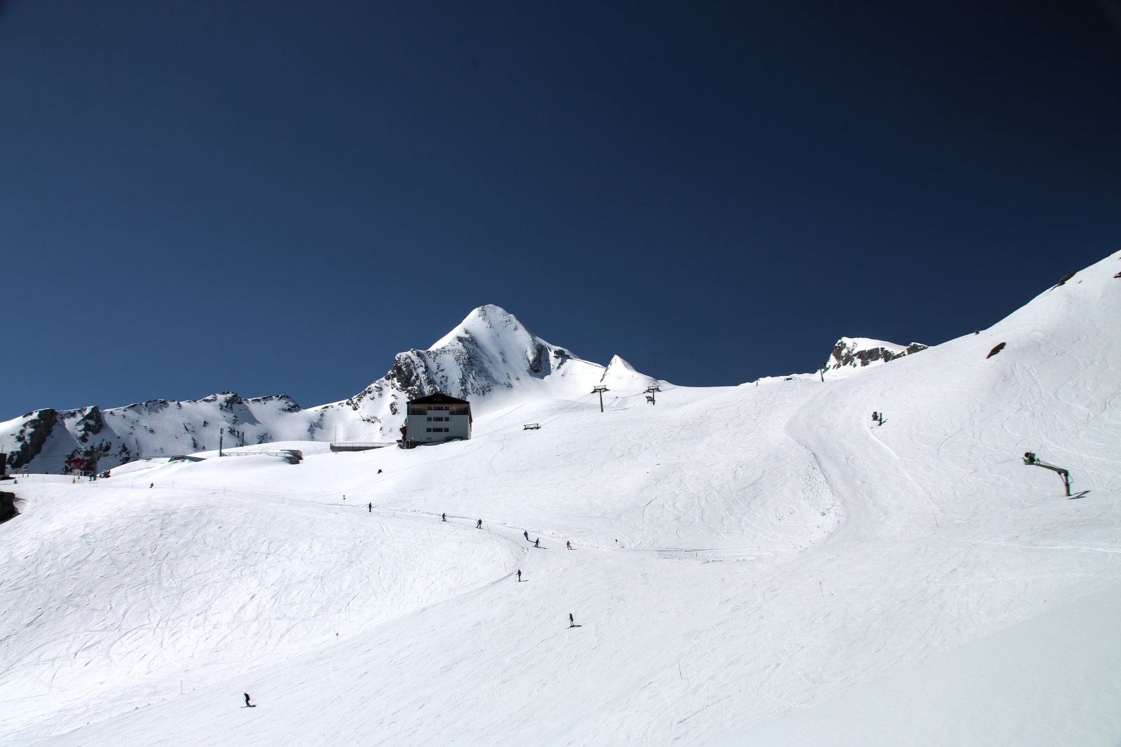 Közvetlen az Alpincenter alatti rész: 12-es és 13-as pályák