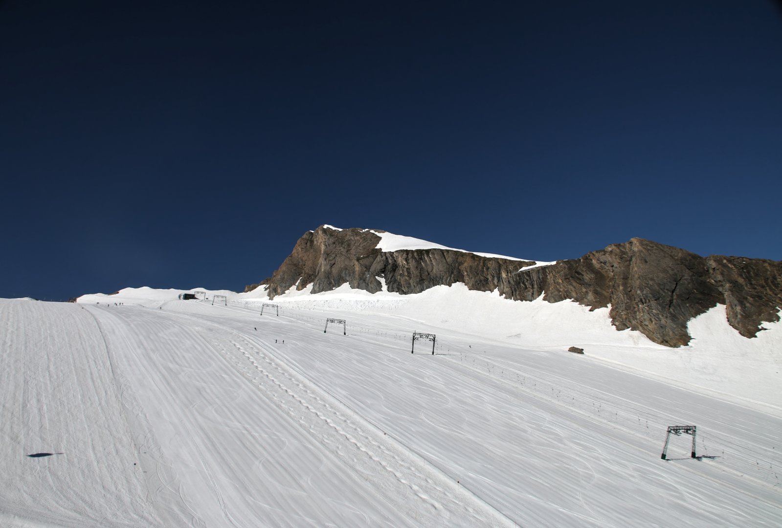 Tér és hó az van, jelenleg 260 cm a hóvastagság