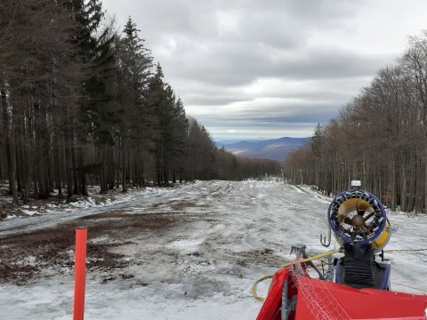 Érthető okokból lezárt pálya szakasz
