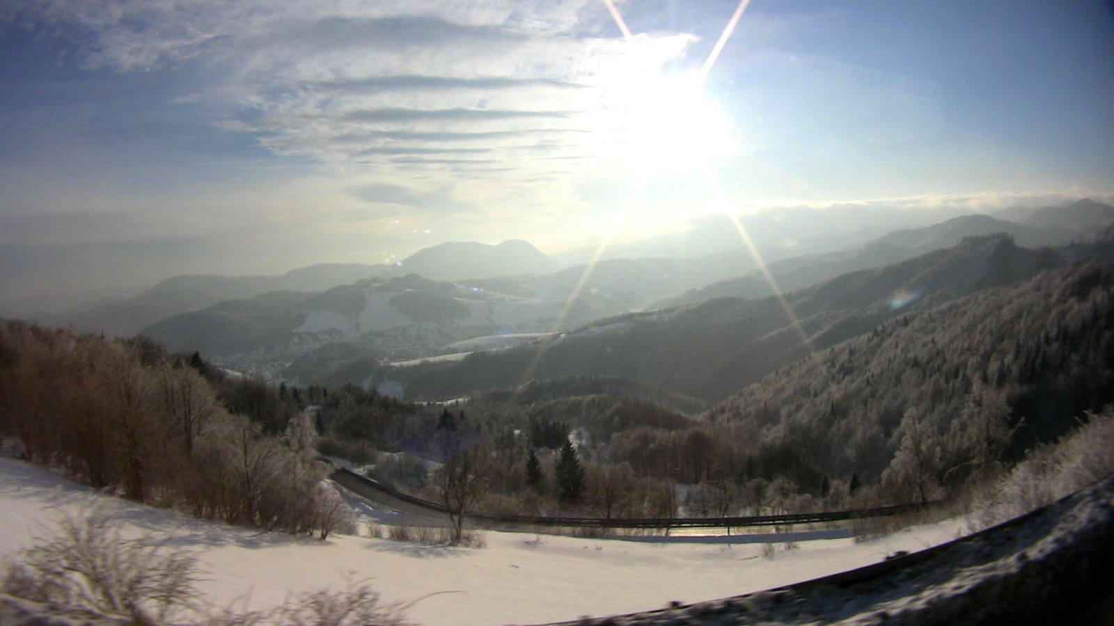 Útban a Szlovák Paradicsom felé a szerpentinen