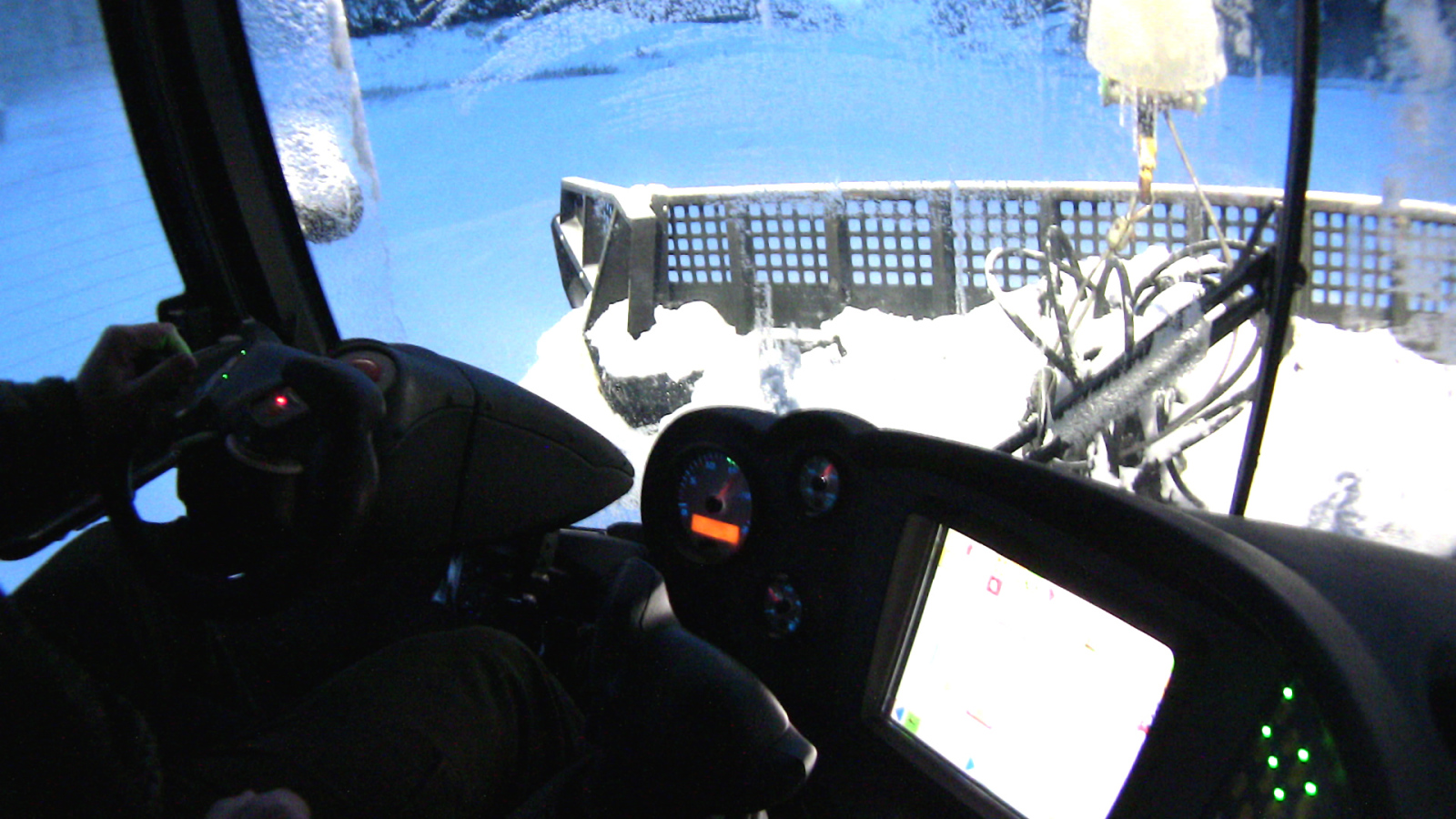 Pistenbully ratrak kezelőpultja Plejsyn