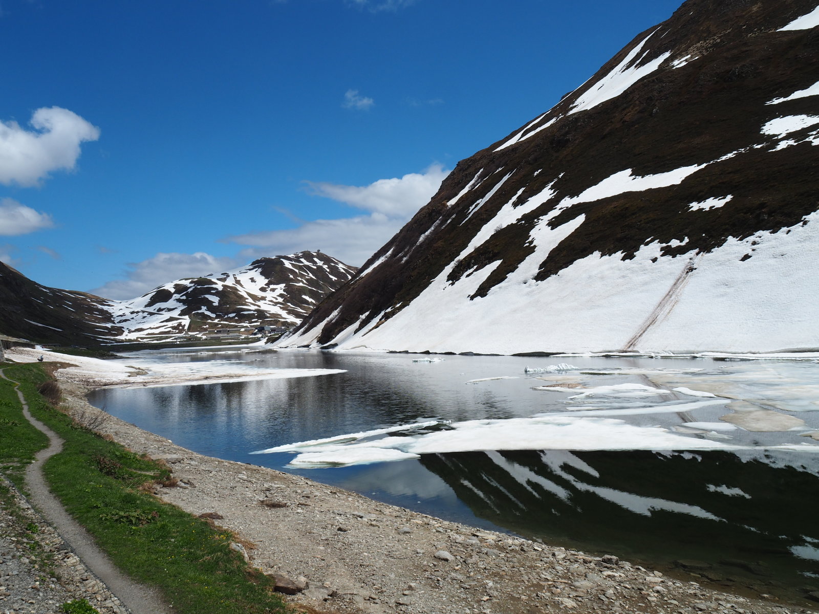 hazafelé úton az Oberalppass (2040m)