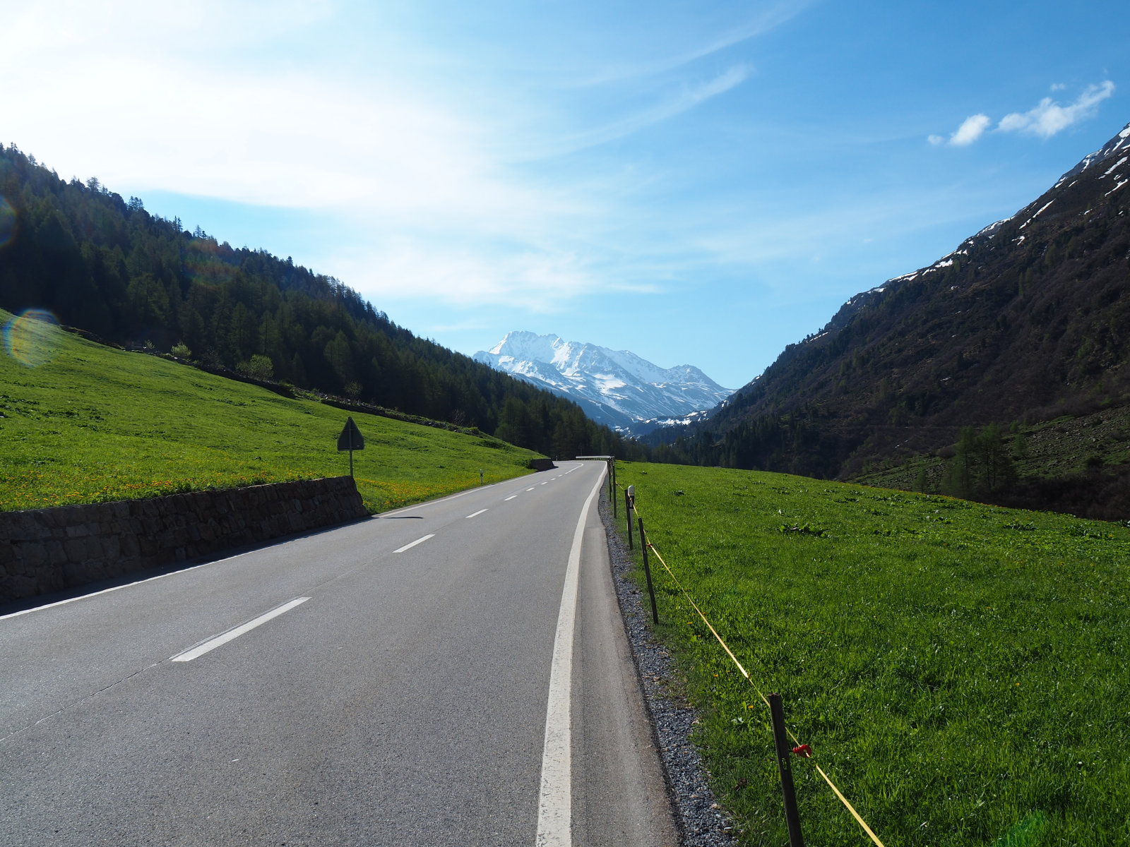 A hágóút a völgyben