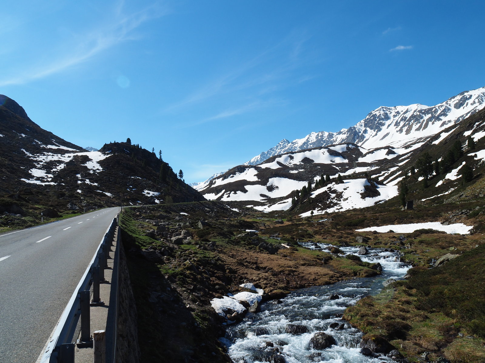 2000 méter környékén már megjelent a hó