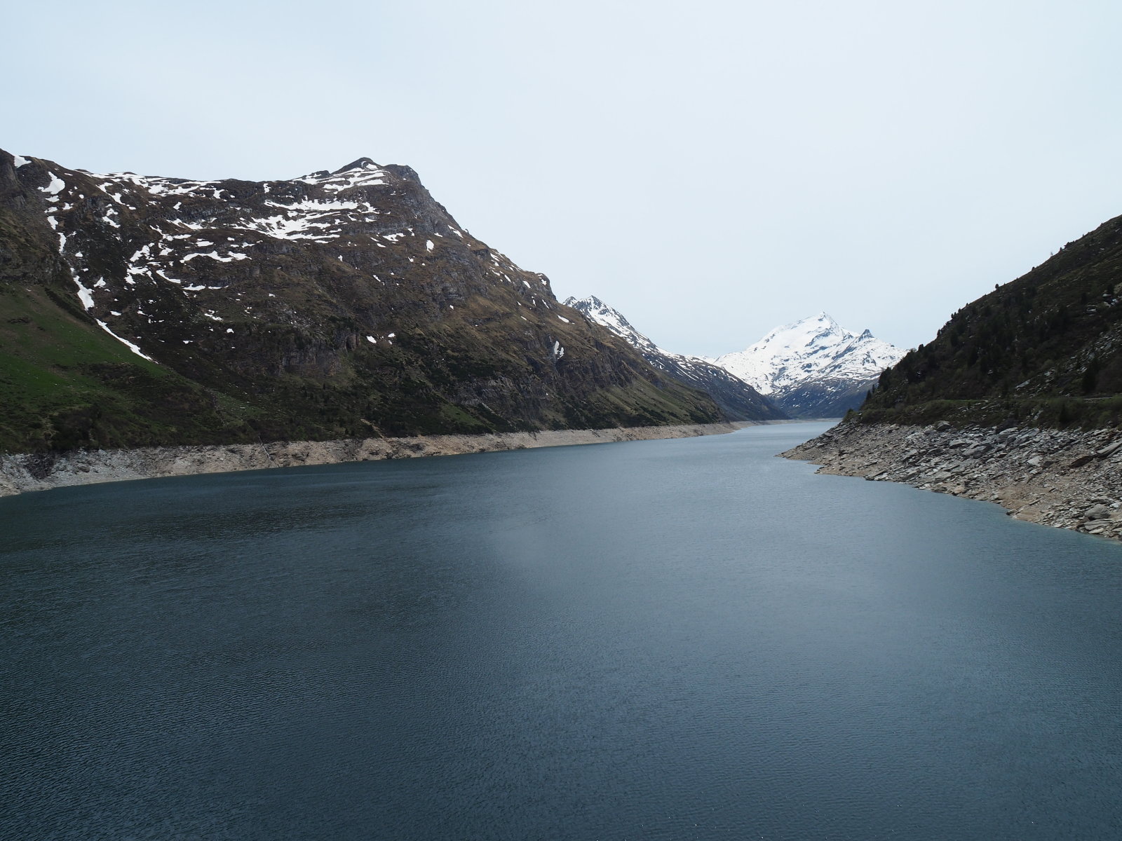 Vízgyűjtő tó kb. 2000 méteren