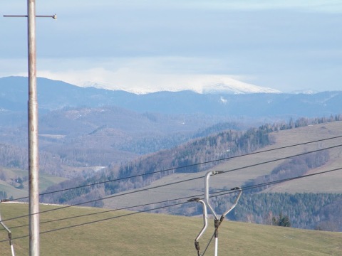 Távolban a havas Király hegy (Králova hora)