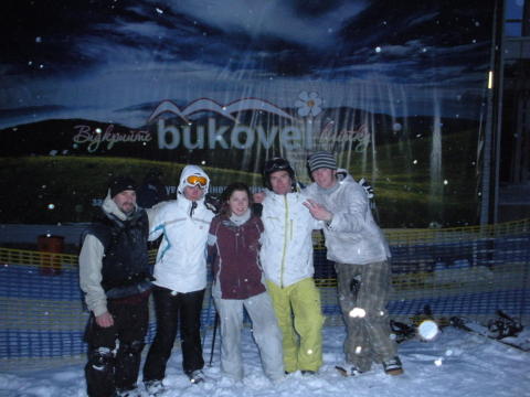 Éjszakai síelés után