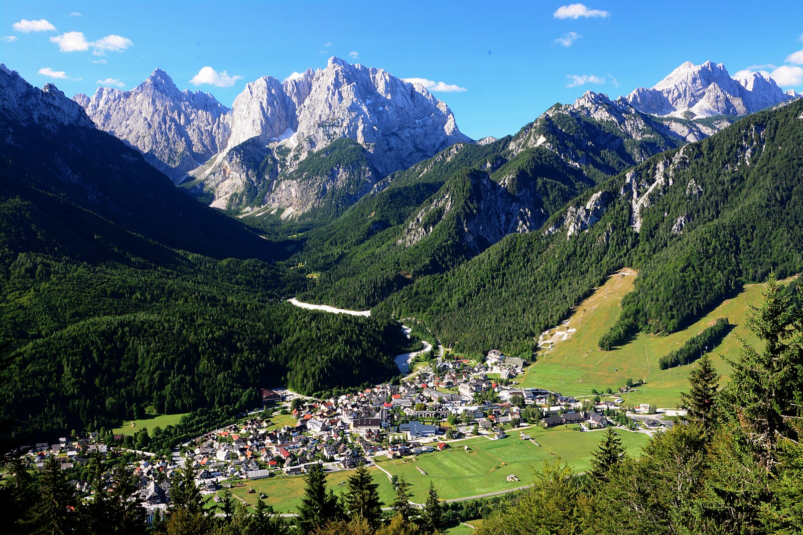 Kranjska Gora látképe | Fotó: Bogomir Kosir