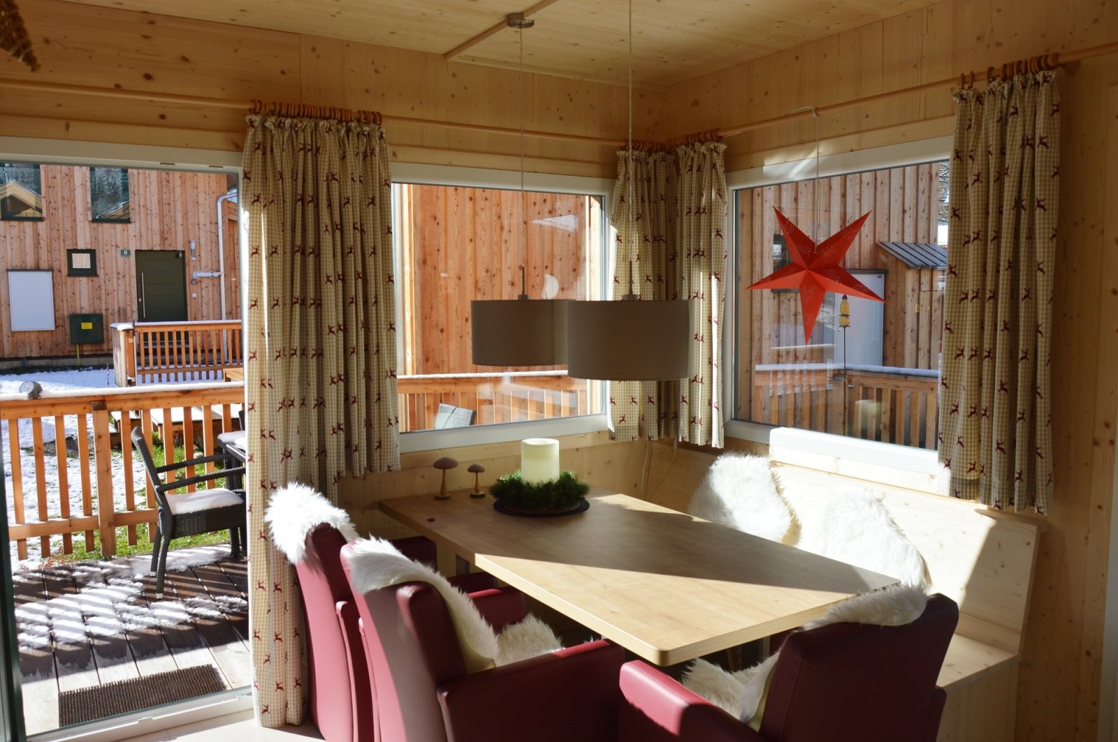 Chalet 2-3 hálóval, szaunával, vagy infraszaunával és pezsgőfürdővel