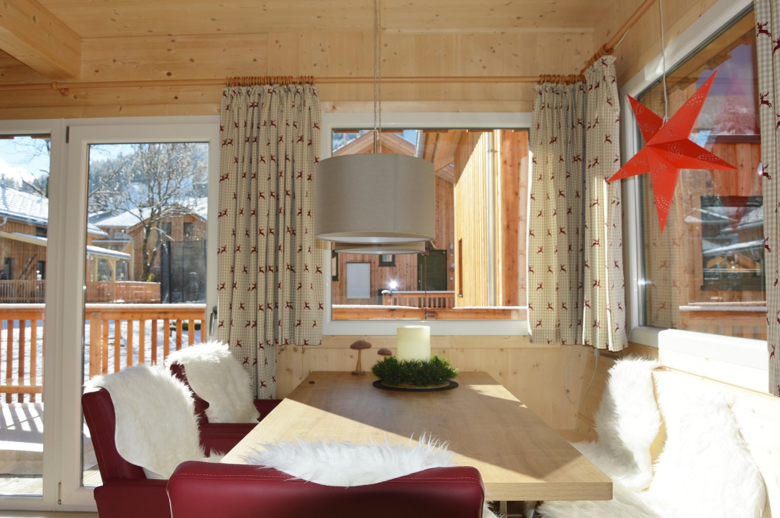 Chalet 2-3 hálóval, szaunával, vagy infraszaunával és pezsgőfürdővel