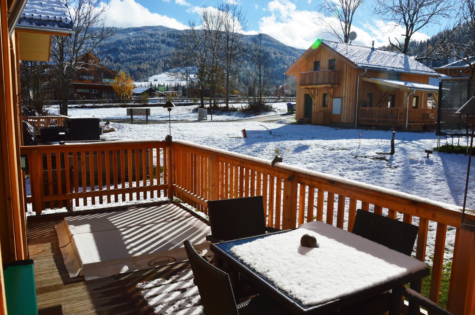 Chalet 2-3 hálóval, szaunával, vagy infraszaunával és pezsgőfürdővel