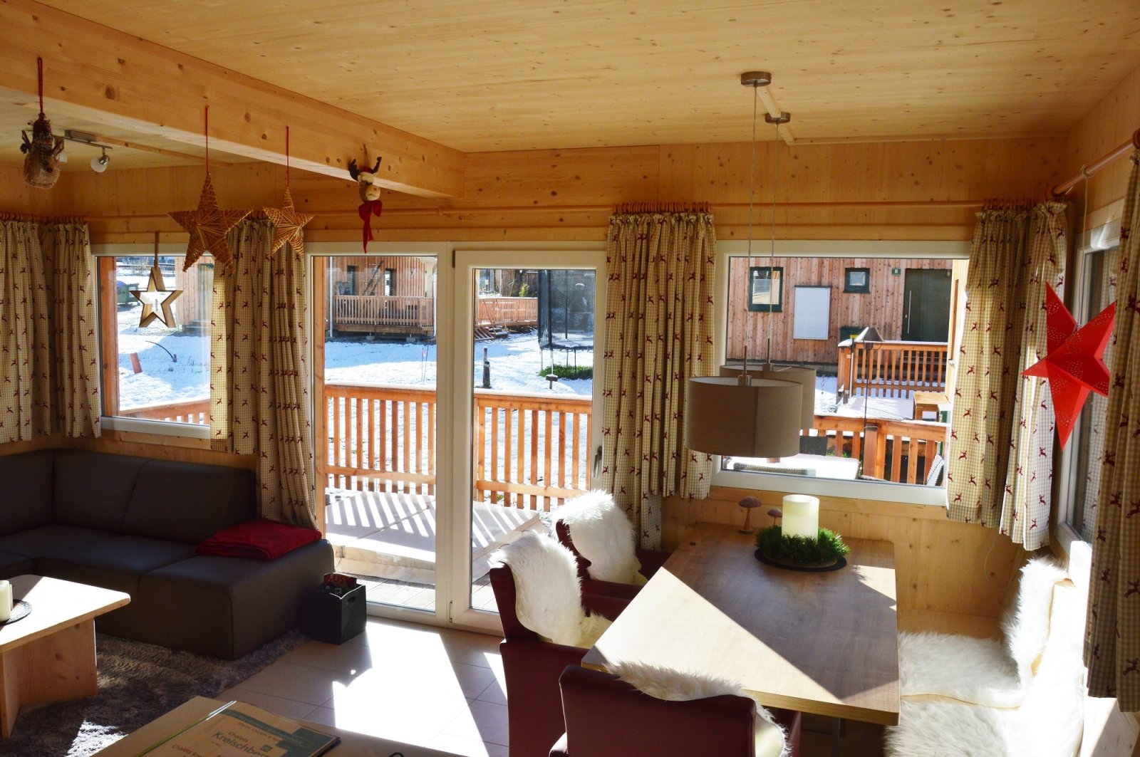 Chalet 2-3 hálóval, szaunával, vagy infraszaunával és pezsgőfürdővel