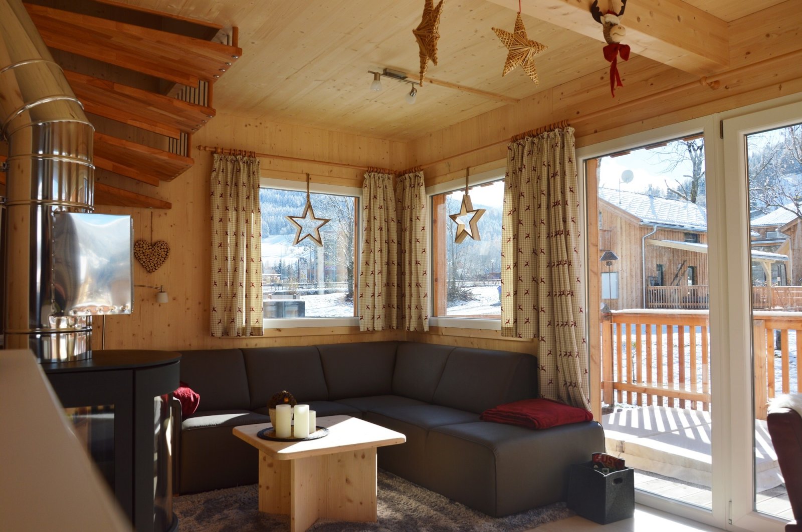 Chalet 2-3 hálóval, szaunával, vagy infraszaunával és pezsgőfürdővel