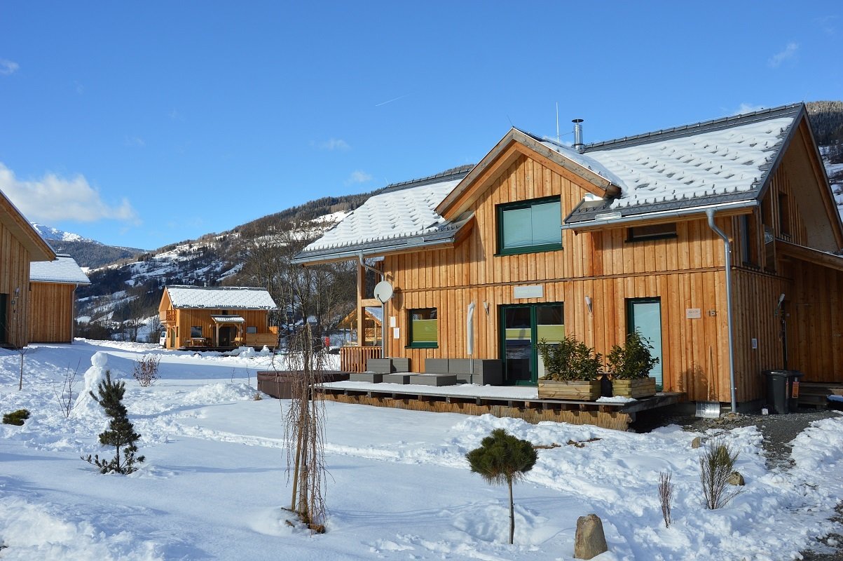 Chalet 4 hálóval, szaunával, vagy infraszaunával és pezsgőfürdővel