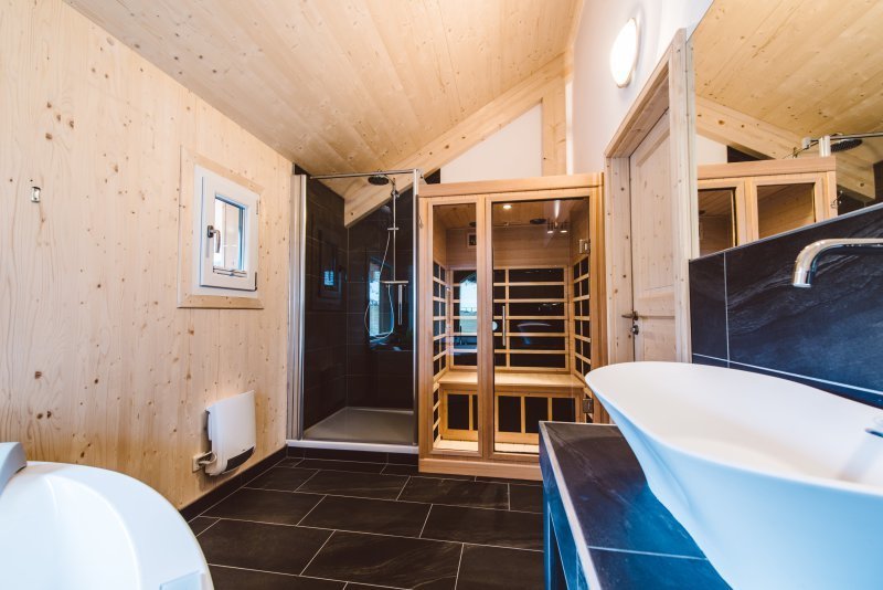 Chalet 4 hálóval, szaunával, vagy infraszaunával és pezsgőfürdővel