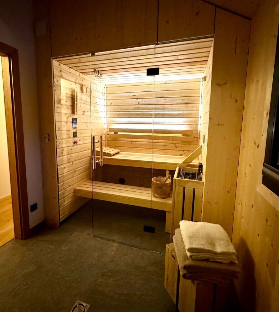 Panoráma üdülőház medencével & szaunával