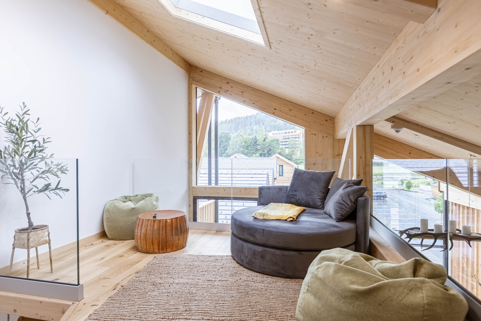 Penthouse merülőkáddal & szaunával