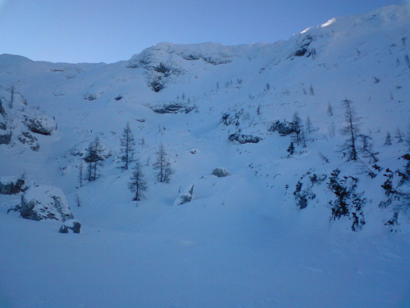 Line 4, A felvonó alatti katlan