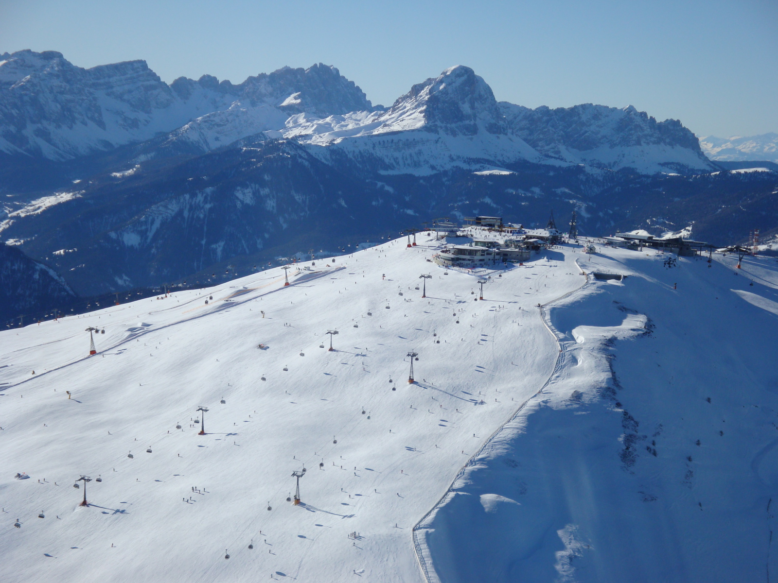 W---Ski-mountain-T-TVB-Kronplatz---Oswald-Reichegger-20090111-0678-Panorama.JPG