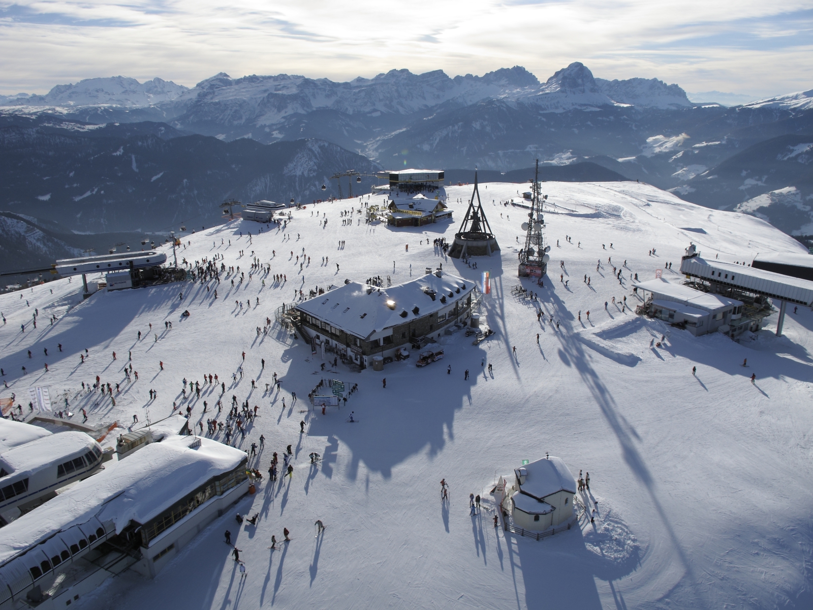 W---Ski-mountain-T-TVB-Kronplatz-20101216-2084-Panorama.jpg