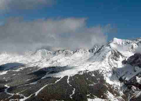 Elöttünk Les Arcs oldala
