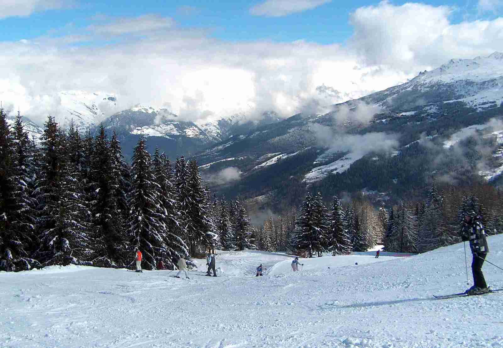 Lefelé Montchavin település felé