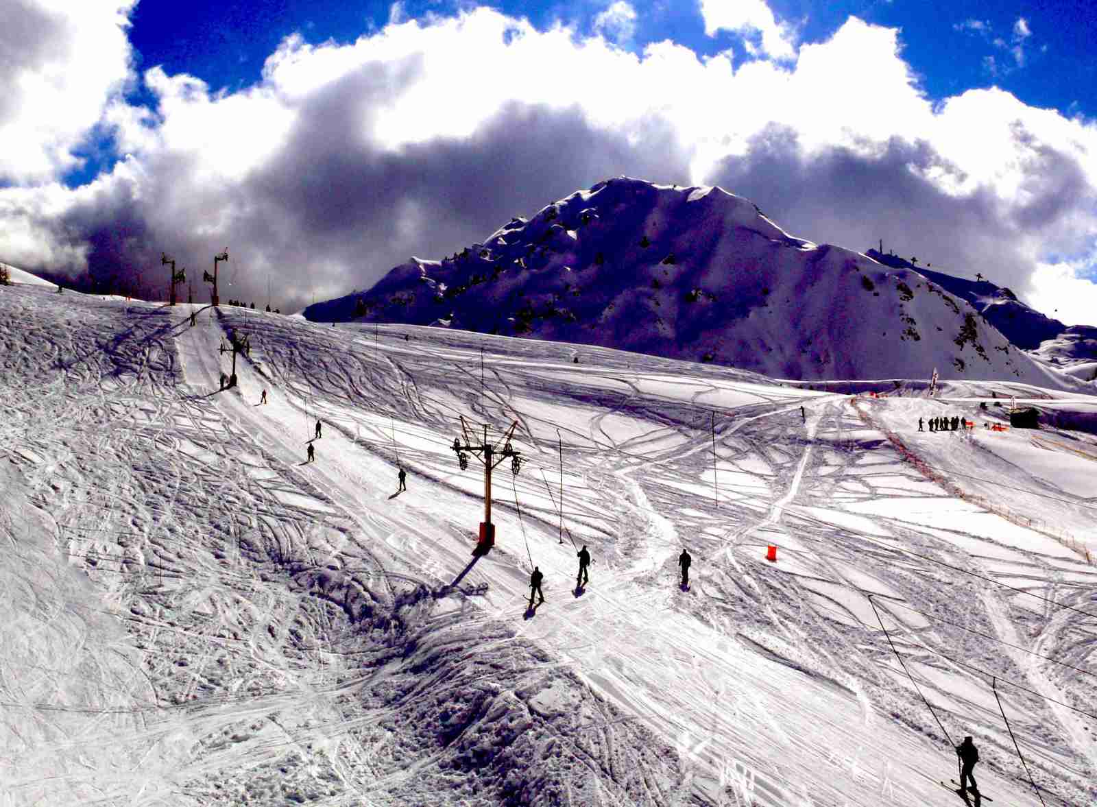 Salla ikerhúzos lift az L'Arpette tetejére (2385 m)