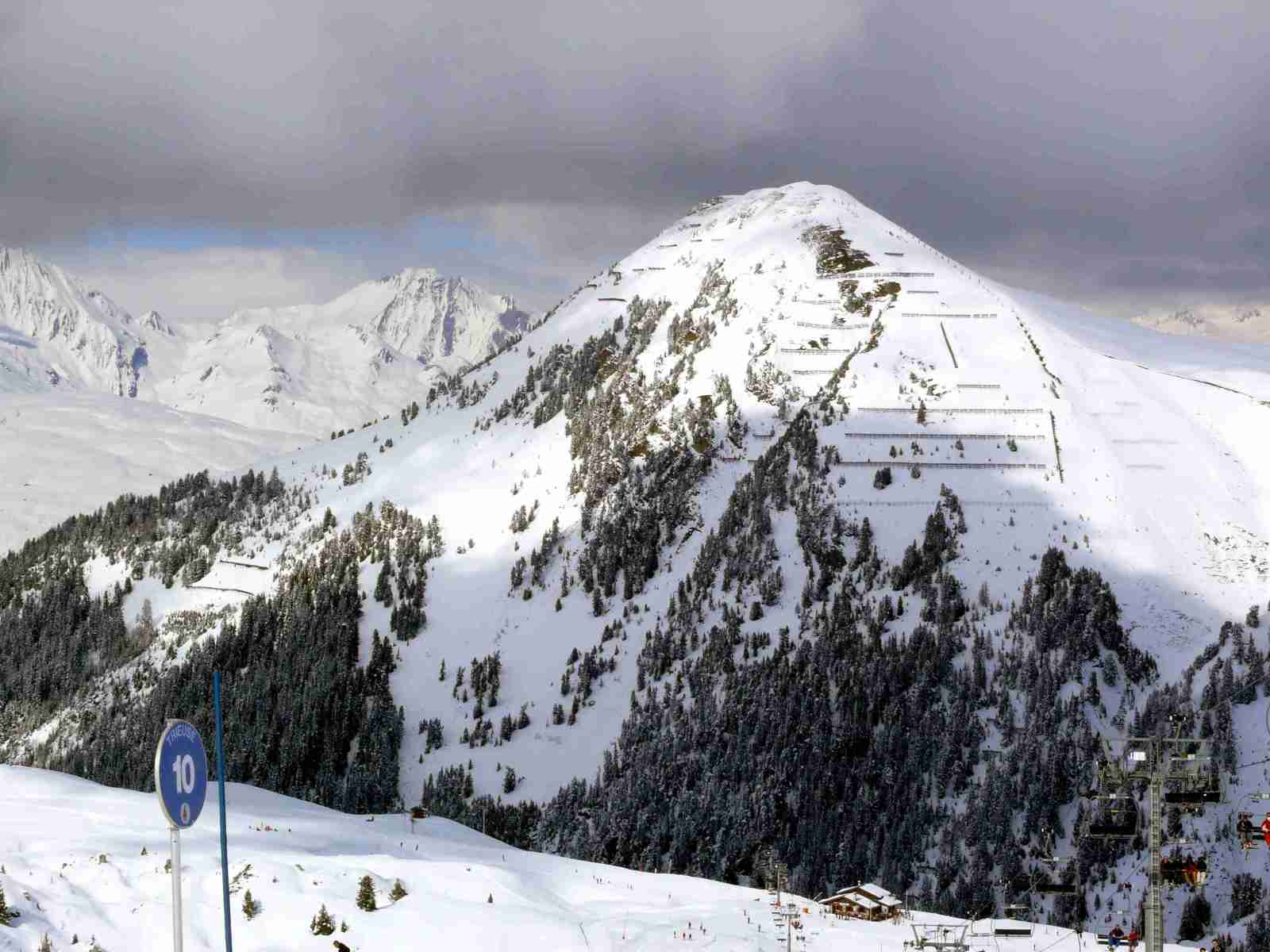 Mio-ról lefelé Bourtes pálya, szemben Mt.Jacques és lavinafogói