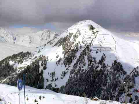 Mio-ról lefelé Bourtes pálya, szemben Mt.Jacques és lavinafogói