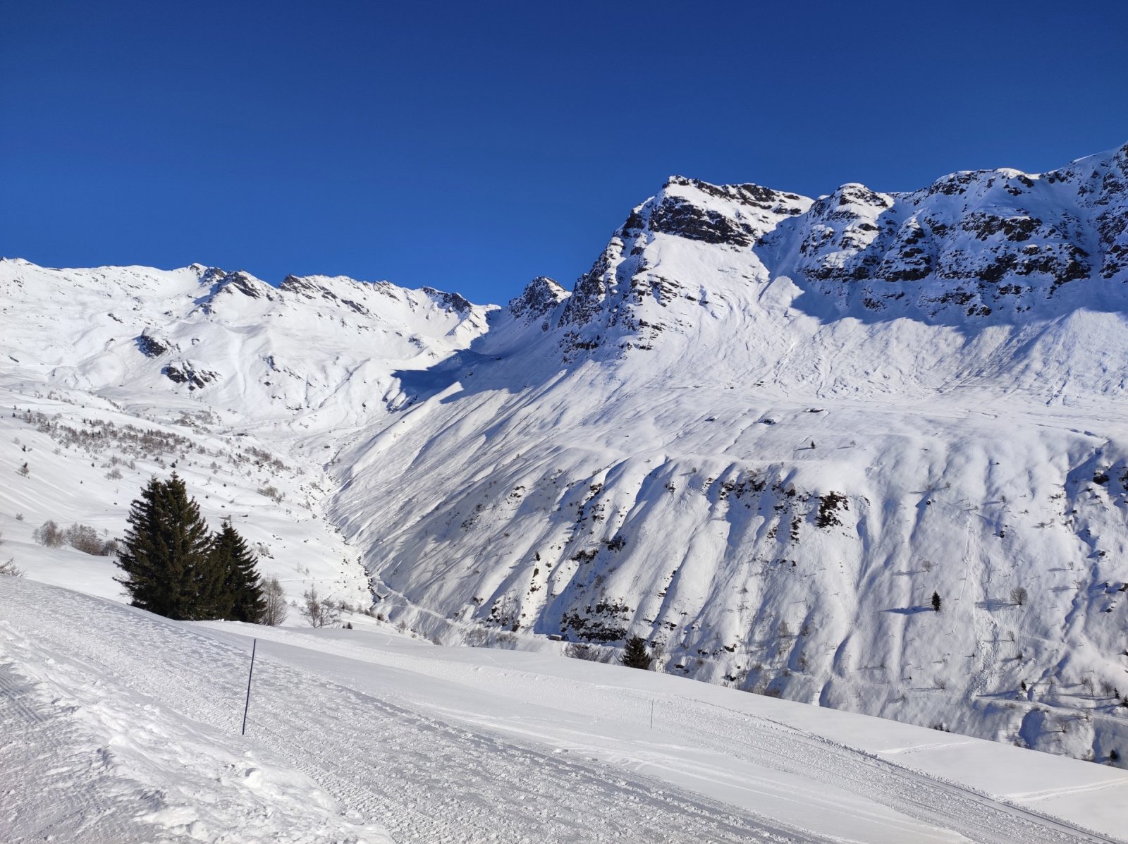 Szemben a Valaisan szektor