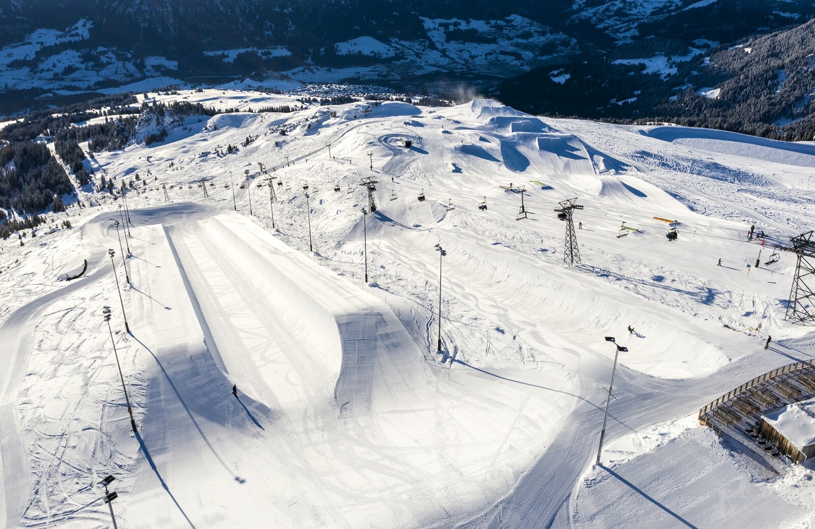 The Beast félcső a NoName Snowpark-ban  I Fotó: flimslaax.com