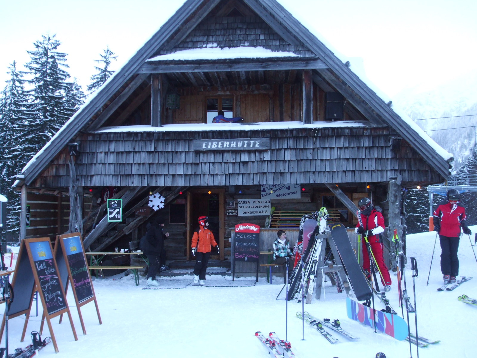 LACKENHOF 2010 DECEMBER