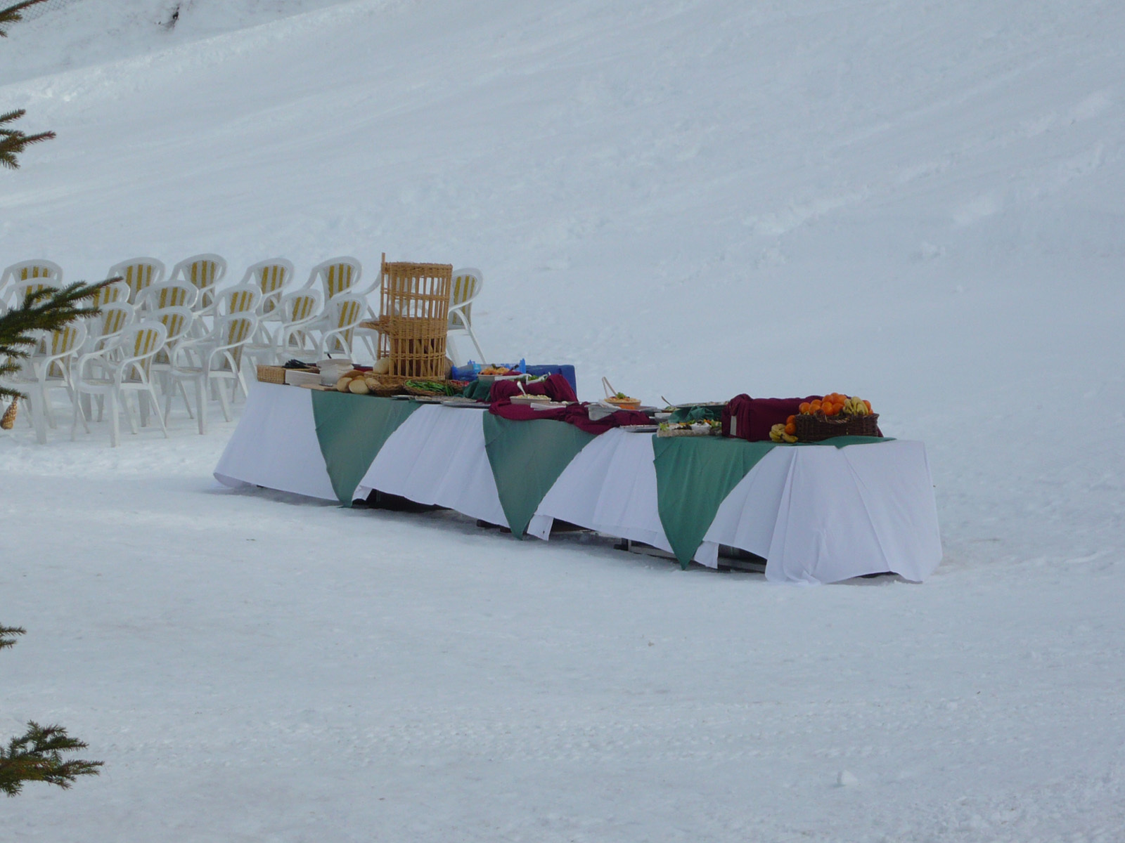 Terülj-terülj asztalkám